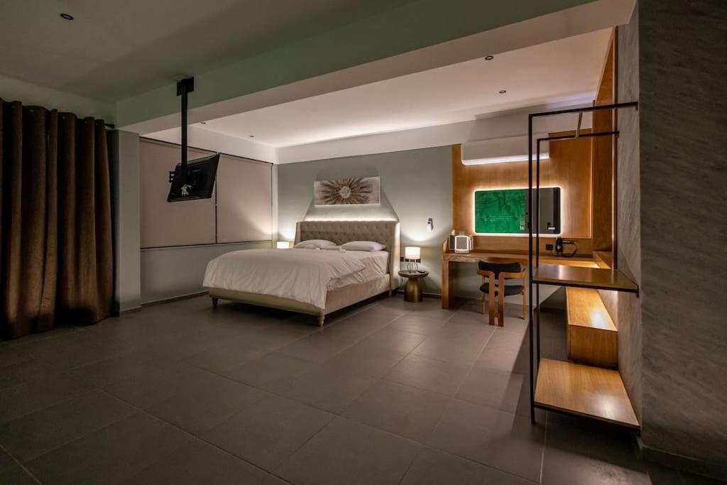 Smaragdi Luxury Jacuzzi Apartment Noho Premium Living Aten Exteriör bild